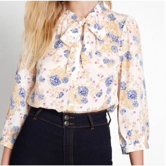 Modcloth Tie Neck Floral Blouse Women's XL Button Front 3/4 Sleeves Business - Picture 2 of 11